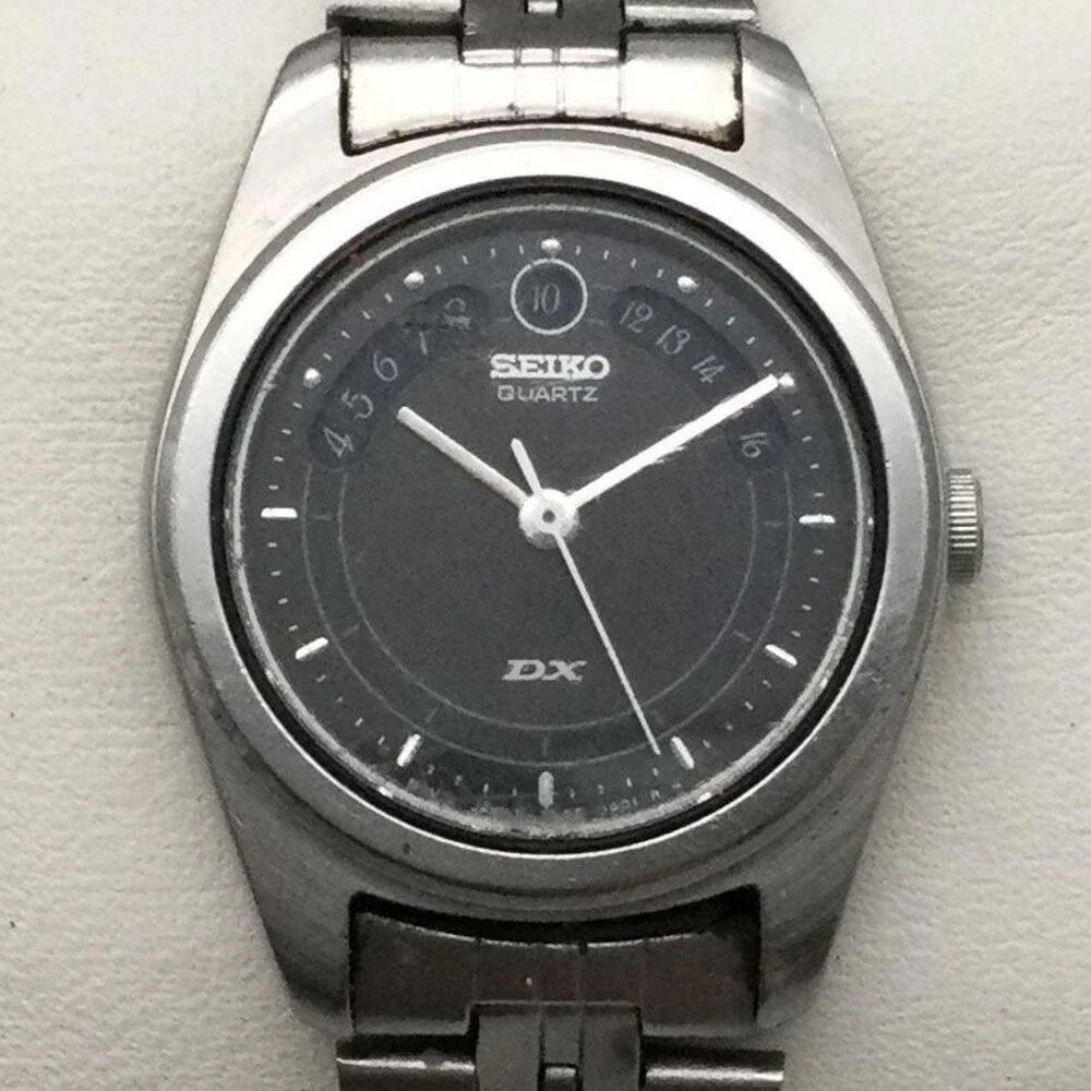 Vintage Seiko Womens Watch 24mm Black Dial 7N82-0191 Stainless New Battery 6